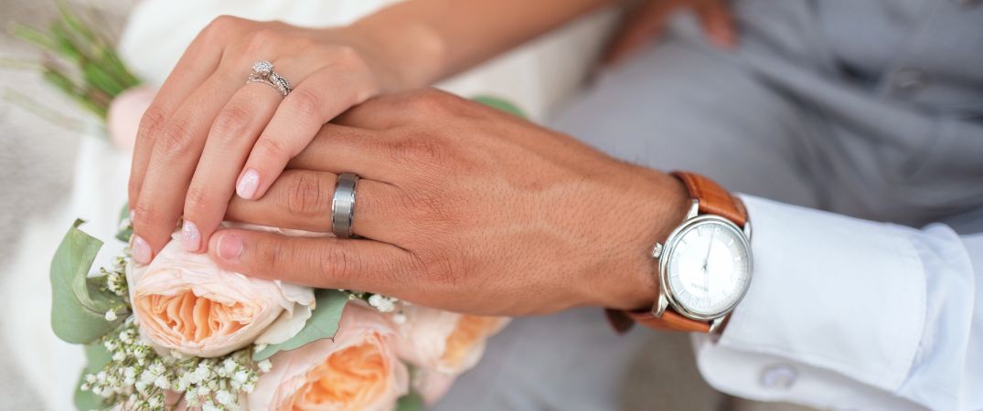 Cómo debe vestir un hombre en una boda civil trajes de novio e invitados