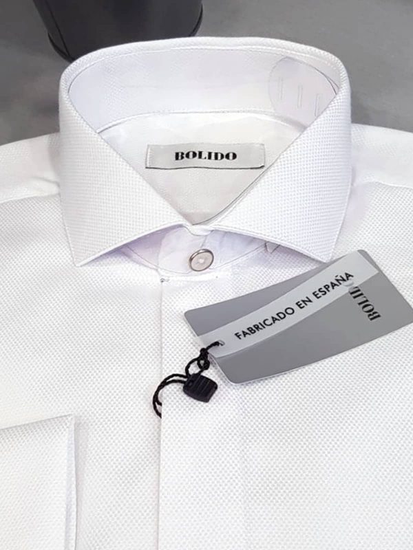 Camisa blanca de ceremonia con tapeta CAM30 - Conecta Moda Joven Granada