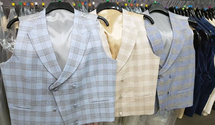 Chalecos de Fiesta y Ceremonia para Traje 2025 - Conecta Moda Joven Granada