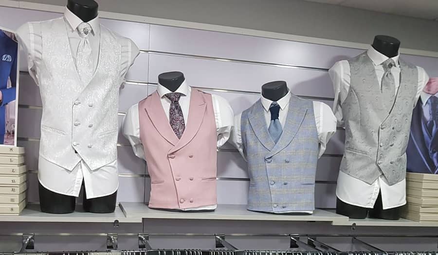 Chalecos de Fiesta y Ceremonia para Traje 2025 - Conecta Moda Joven Granada