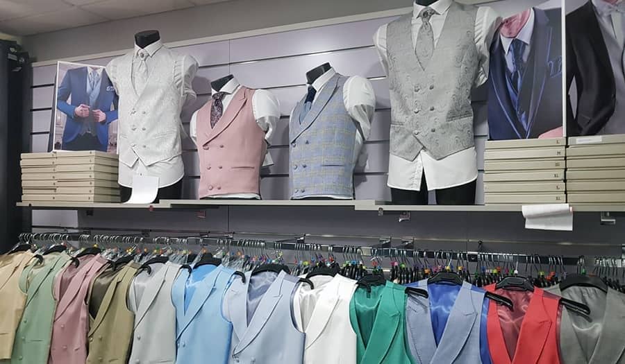 Chalecos de Fiesta y Ceremonia para Traje 2025 - Conecta Moda Joven Granada