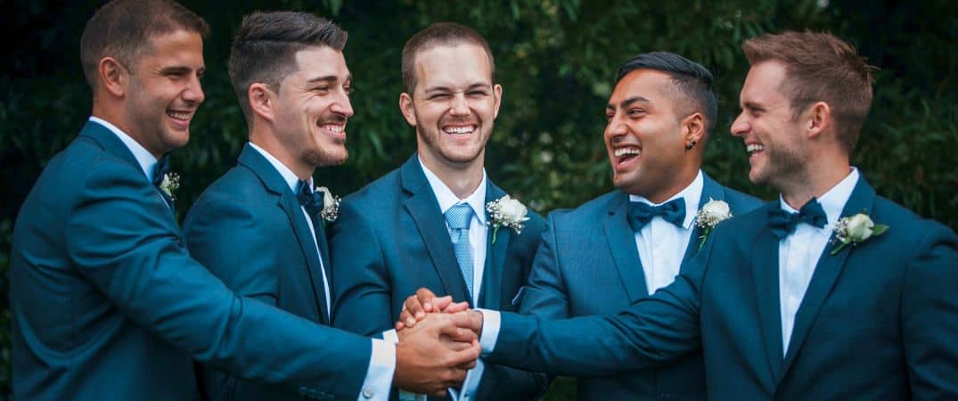 Cómo debe vestir el padrino de la boda civil - Conecta Moda Joven Granada