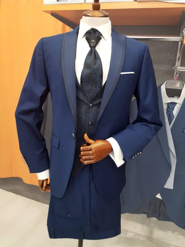 Traje de ceremonia azul solapa cachemir con chaleco TRC61 - Conecta Moda Joven trajes de hombre en Granada