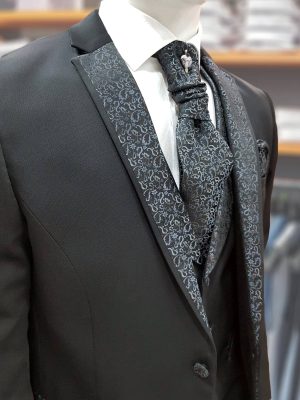 Traje de ceremonia negro con chaleco y complementos a juego TRC53 - Conecta Moda Joven tienda de trajes de hombre en Granada