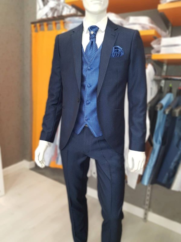 Traje de novio azul marino con chaleco a juego TRC52 - Conecta Moda Joven tienda de trajes de novio en Granada