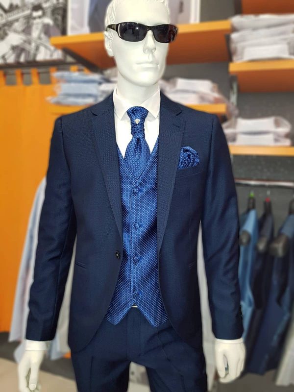 Traje de novio azul marino con chaleco a juego TRC52 - Conecta Moda Joven tienda de trajes de novio en Granada