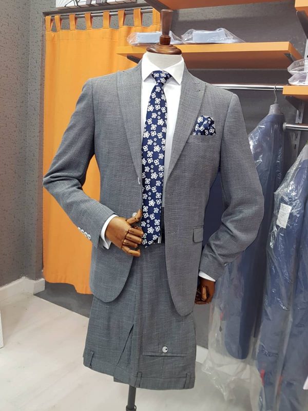 Traje liso gris TRL31 - Conecta Moda Joven trajes de hombre en Granada
