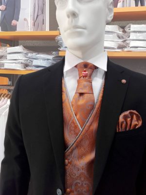 Traje liso negro TRL34 - Conecta Moda Joven trajes de hombre en Granada