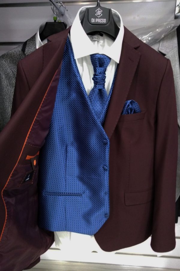 Chaleco azul con dibujo para traje